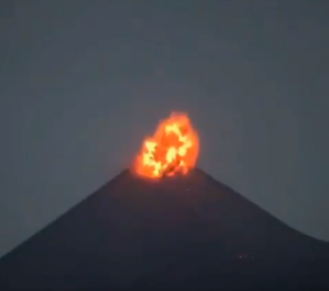 Deadly Krakatoa Volcano awakes after a long sleep